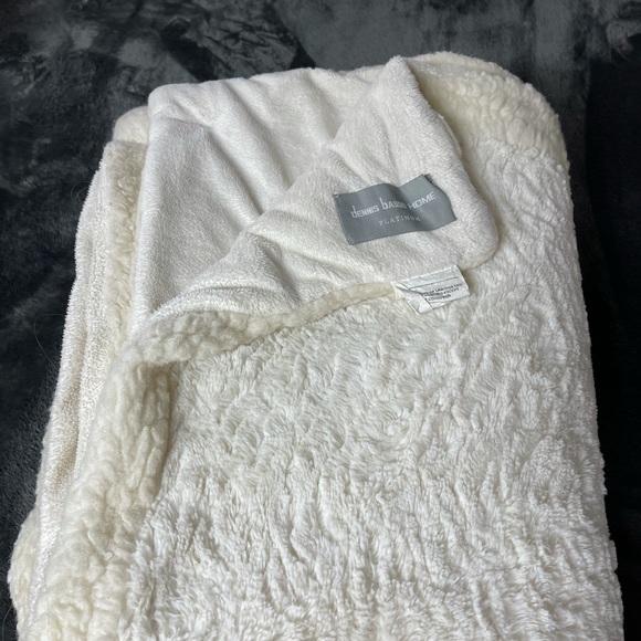 dennis basso Bedding Dennis Basso Blanket Poshmark